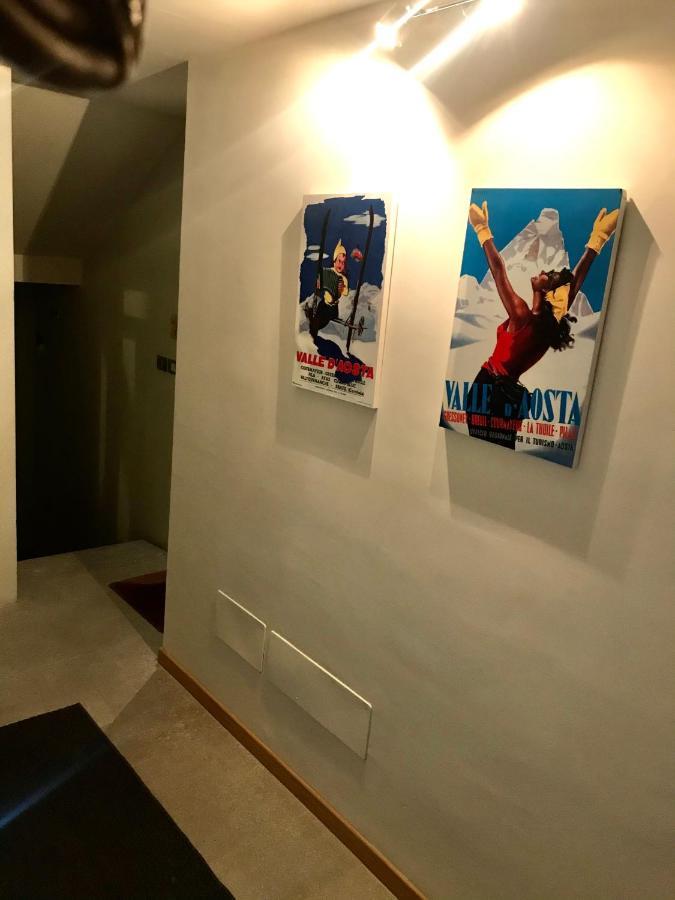 Aymon De Challant Appartement Аоста Экстерьер фото